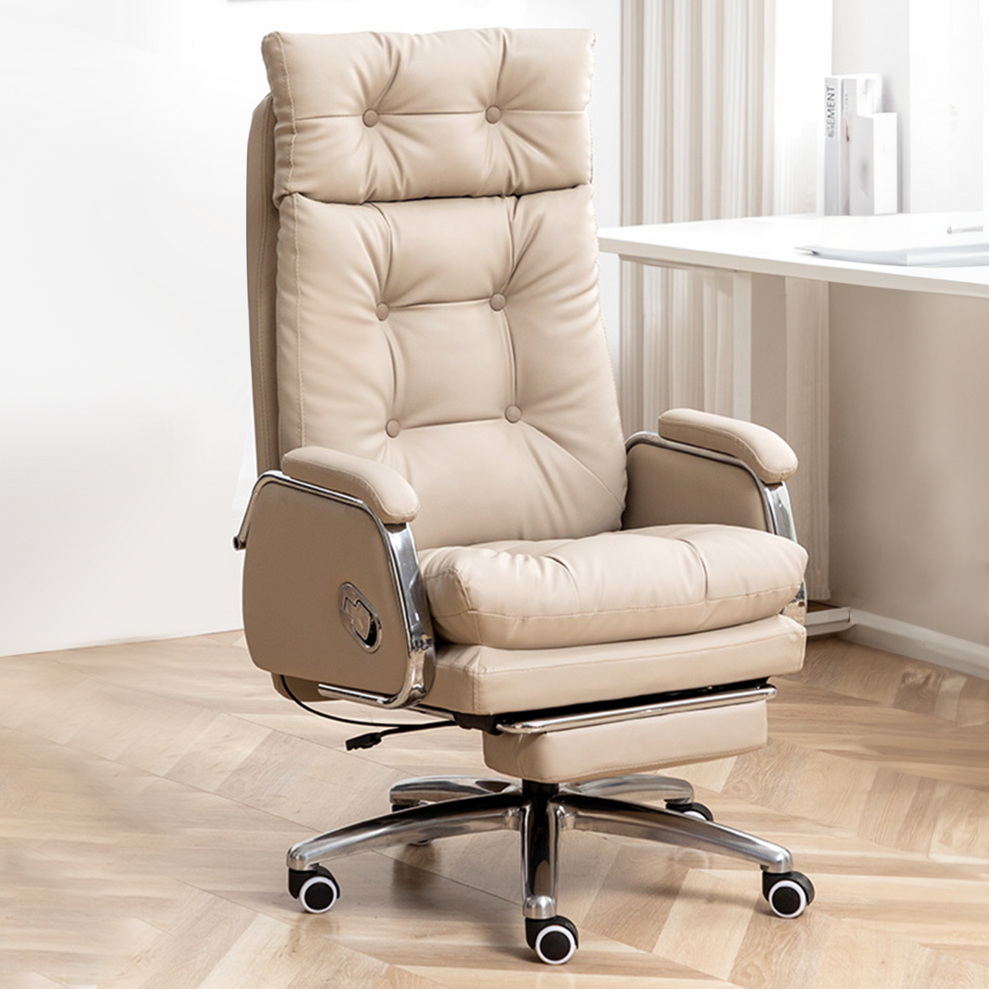 Willy Upholstered Massage Executive Chair